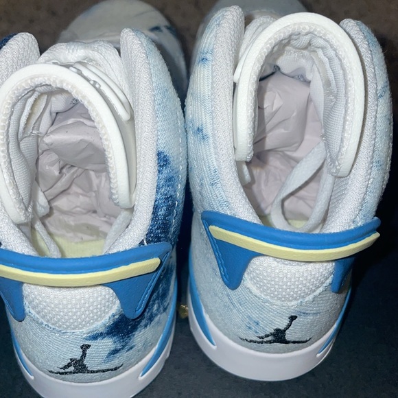 Preschool Jordan 6 Retro - Picture 4 of 6